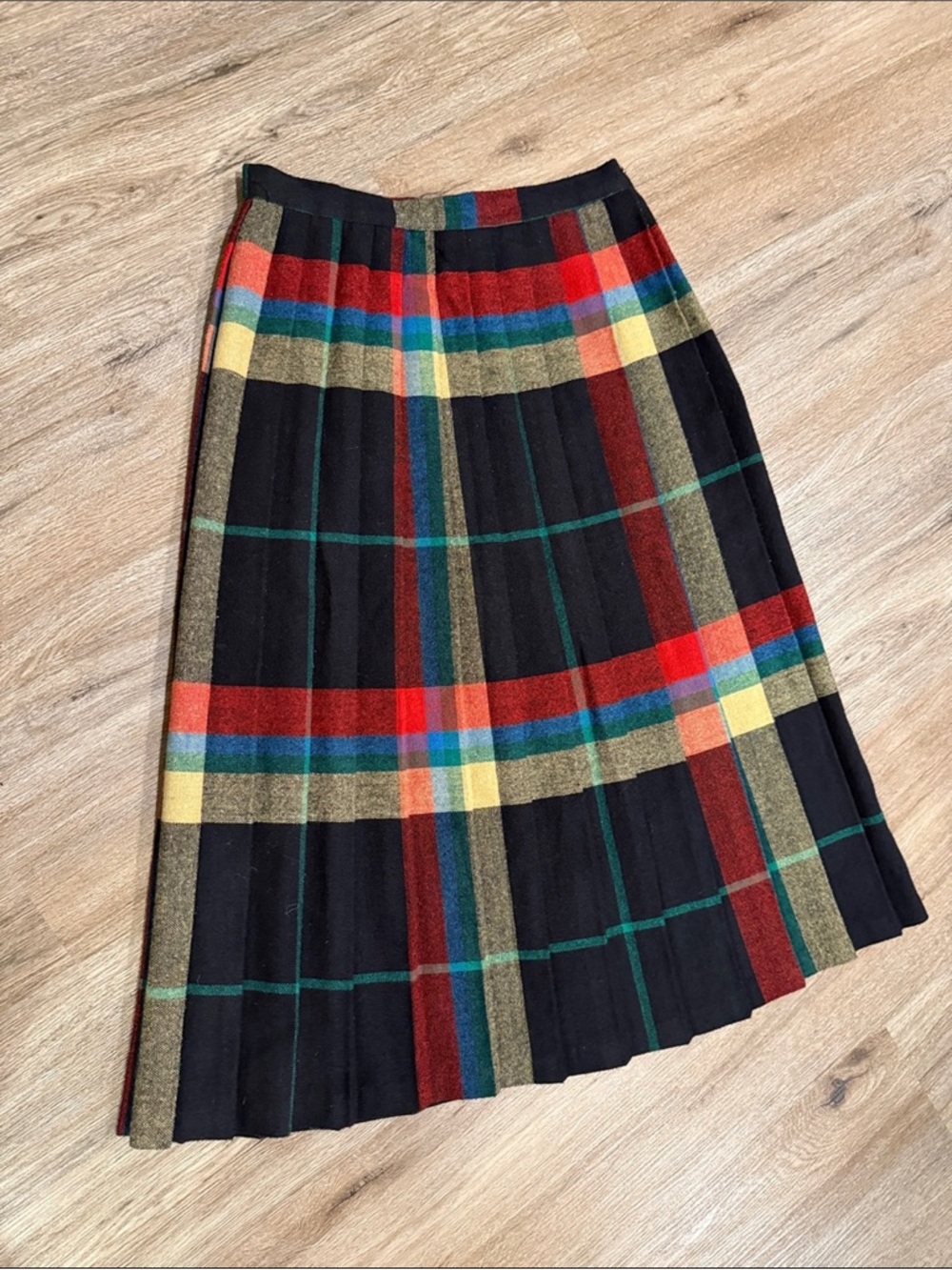 Black Multicolor Plaid Pleated Skirt